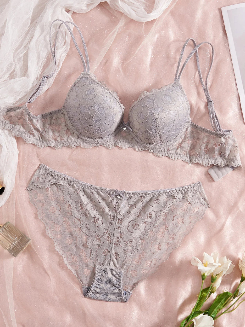 Single of Women's Underwear Set Sexy Lace Patchwork with Push Up Bra Romantic Sheer Women's Panties